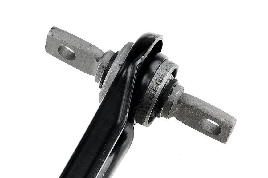 Рычаг подвески задний mitsubishi carisma 95-03 space star 98-04 MB809223 ZWT-MS-002 фото