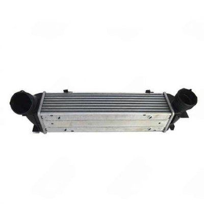 радиатор интеркулера bmw 1 кабриолет (e88) 135 i 03.2008 - 12.2013 Q172-0375 Q172-0375 фото