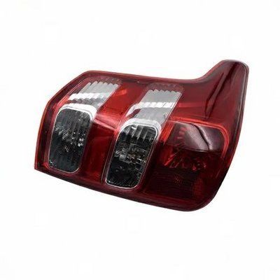 фонарь задний левый mitsubishi l200 Q372-0073 Q372-0073 фото